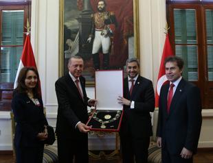 Turkish, Paraguay presidents agree to strenghten ties in historic visit