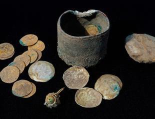 Trove of ancient gold coins found in Israel