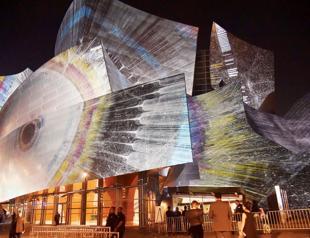 Creating a poetic life with artificial intelligence