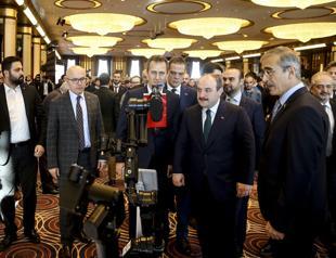 Turkey aims to establish independent defense industry, says minister