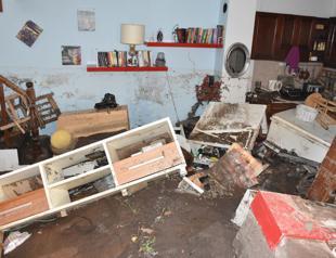 Turkeys resort town of Bodrum hit by heavy rain, flash floods