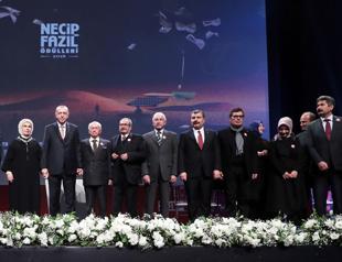 Awards in memory of Turkish poet Necip Fazıl granted