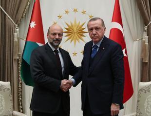 Turkeys president receives Jordanian PM, FM in Ankara