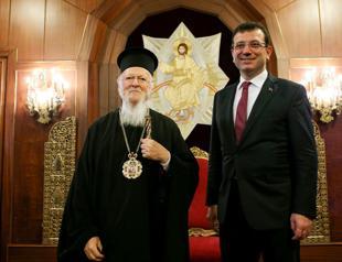CHP’s Istanbul mayoral candidate visits Christian religious leaders for Christmas
