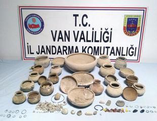 334 historical artifacts believed to belong to Urartu period seized in Van