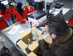 Plastic bag usage drops by 70 percent on first day of charge regulation: Official