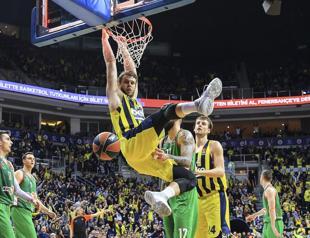 EuroLeague leader Fenerbahçe keep winning run, beat Baskonia
