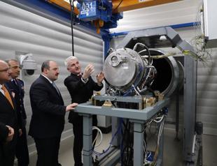Turkish minister tests indigenous helicopter engine