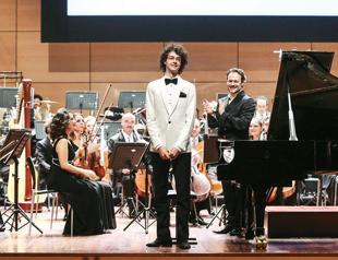 Aydın Gün Encouragement Award goes to young Turkish pianist