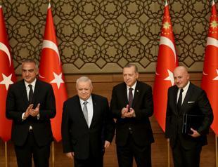 Erdoğan presents culture, arts awards