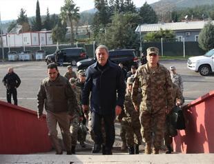 Turkish army, intelligence chiefs meet at south border