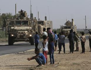 US withdrawing gear from Syria, but not troops