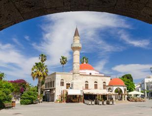 Cash-strapped Turkish Muslim foundation ‘forced to sell properties’