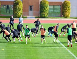 Turkish clubs start second half of league season with few changes