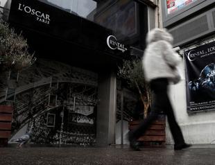 Singer Chris Brown released in Paris after rape complaint