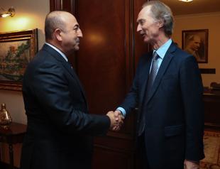 Turkish foreign minister meets UN envoy for Syria