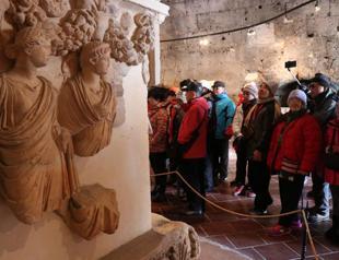 Foreign arrivals, tourism revenues in Turkey rose last year