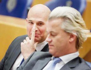 Former far-right Dutch MP van Klaveren tells of reactions to his conversion to Islam