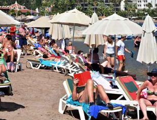 Depreciation of lira drives hoteliers to shift focus to foreign tourists