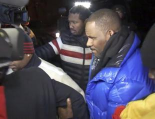 R. Kelly due in Chicago court to face sex abuse charges