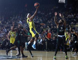Fenerbahçe beat Darüşşafaka in Euroleagues Turkish derby