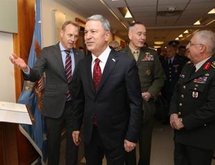 Turkish defence minister warns US against vacuum of power in Syria