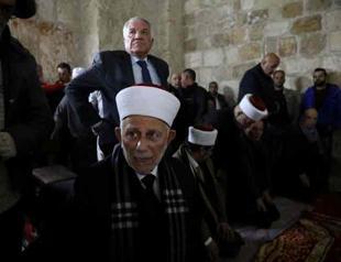 Israel briefly detains senior Muslim official in Jerusalem