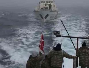 Romanian coast guards open fire on Turkish fishermen