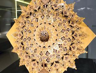 Fire and art meet at Süzer Plaza