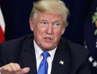 Democrats leave open option of Trump impeachment