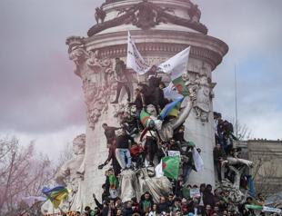 Algeria judges refuse to oversee vote if Bouteflika participates