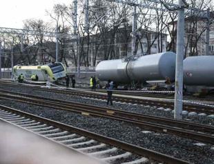 Freight train derails in Ankara suburb