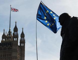 EUs Juncker says Britain will be responsible if no Brexit deal