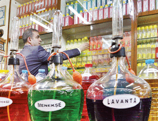 Engineer producing Turkish cologne in Elazığ