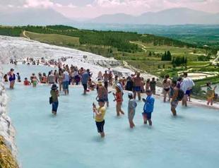 Nearly 1 mln tourists visit Turkey for health tourism