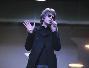 Pop singer Scott Walker dies aged 76