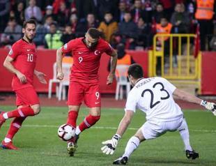 Turkey beats Moldova 4-0 in qualifying game