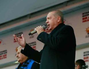 Leaders in last-minute efforts to canvass votes on the eve of Turkey local elections