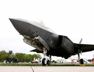 US suspends F-35 deliveries to Turkey over S-400 spat