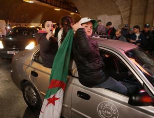 Algerias Bouteflika resigns after weeks of protests