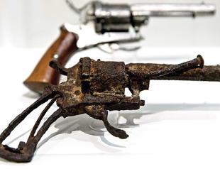 Gun that Van Gogh killed himself with goes up for sale