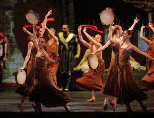 ‘Troy’ performed on Bolshoi stage