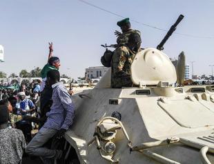 Sudan rallies continue as police side with protesters