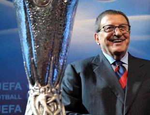 Turkish football legend ‘Sinyor’ Can Bartu dies at 83