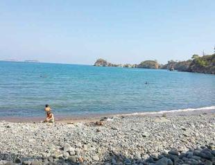 Antalya court orders suspension of construction plan at Cleopatra Cove