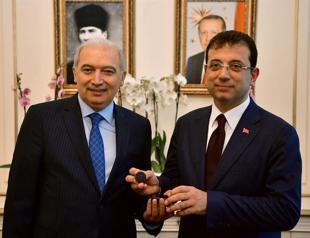 CHP’s İmamoğlu receives mandate to take office as Istanbul mayor