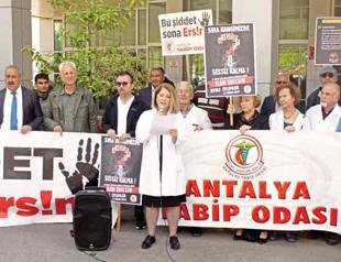 Health staff in Turkey demand April 17 to be declared day against violence