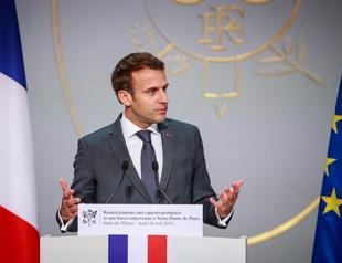 Turkey condemns Macrons meeting with YPG