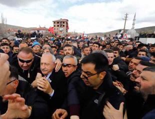 CHP leader Kılıçdaroğlu attacked during fallen soldier’s funeral