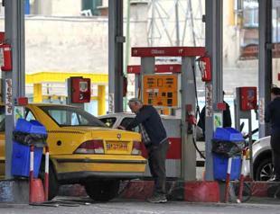 Oil set to extend long run of weekly gains in tense global market